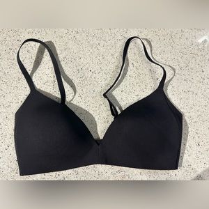 Like new Lululemon bra size 34 C